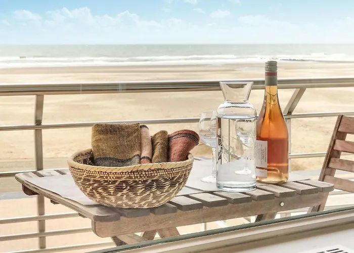 Апартаменты Front In *