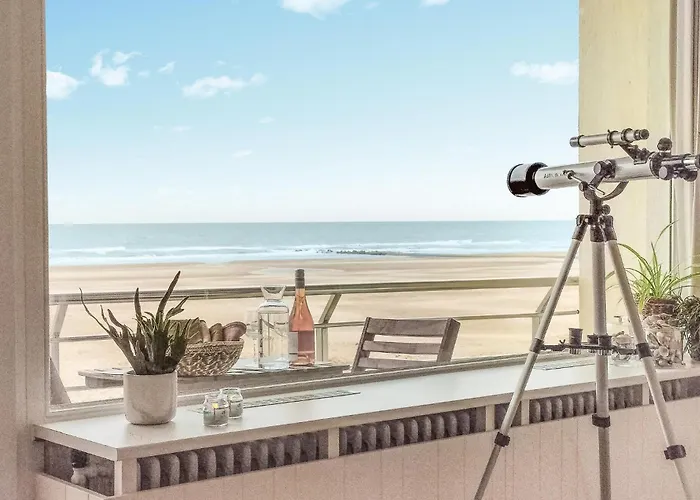 Апартаменты Front In Остенде